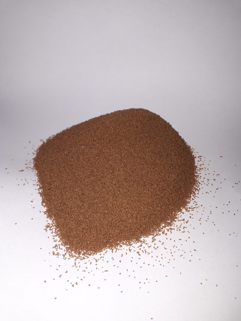 MANGIME PESCI ORNAMENTALI